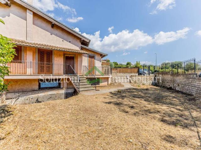 Villa Schiera in vendita a Roma Capitale, Lazio