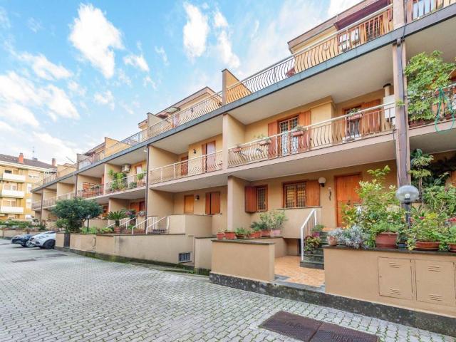 Villa Schiera in vendita a Municipio Roma VII, Roma Capitale