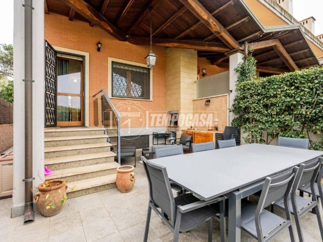 Villa Schiera in vendita a Mostacciano, Roma Capitale