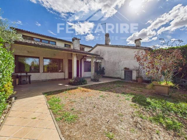 Villa Schiera in vendita a Olgiata, Roma Capitale