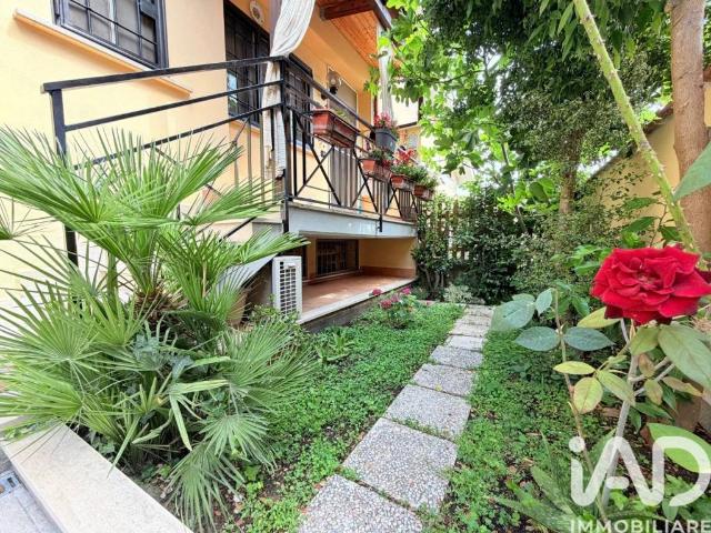 Villa Schiera in vendita a Casal Bernocchi, Roma Capitale