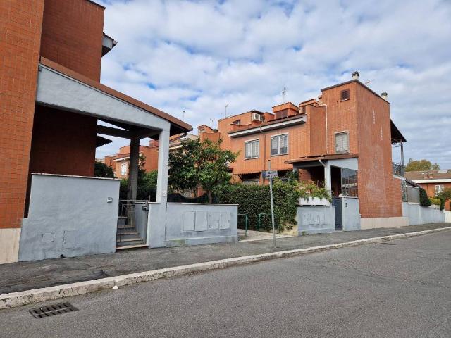 Villa Schiera in vendita a Madonnetta, Roma Capitale