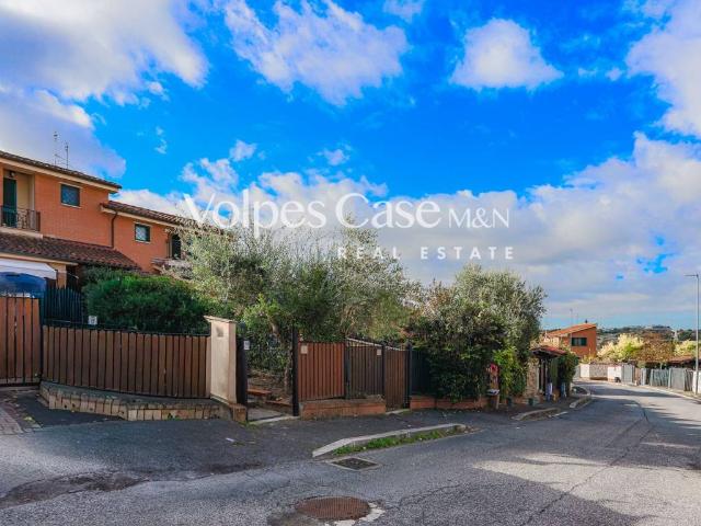 Villa Schiera in vendita a Marcigliana, Montecompatri