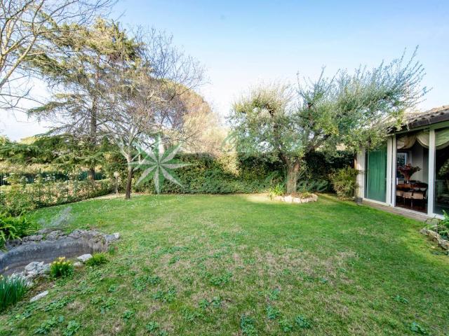 Villa Schiera in vendita a Olgiata, Roma Capitale