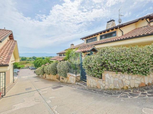 Villa Schiera in vendita a Castelverde, Roma Capitale