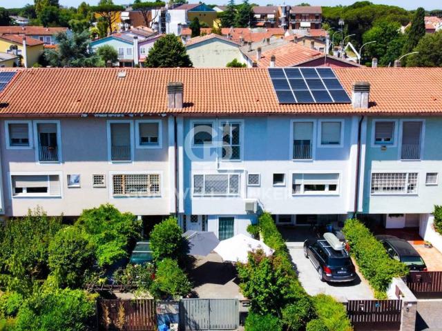 Villa Schiera in vendita a Madonnetta, Roma Capitale