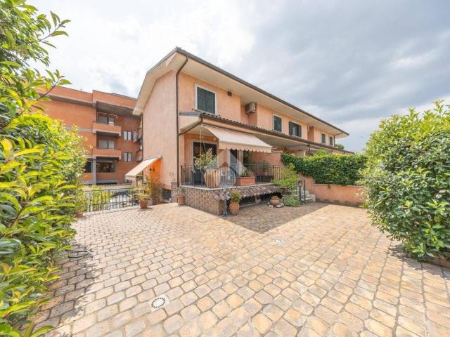 Villa Schiera in vendita a Ponte Linari, Roma Capitale