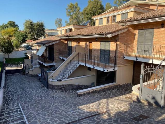 Villa Schiera in vendita a Pantan Monastero, Roma Capitale