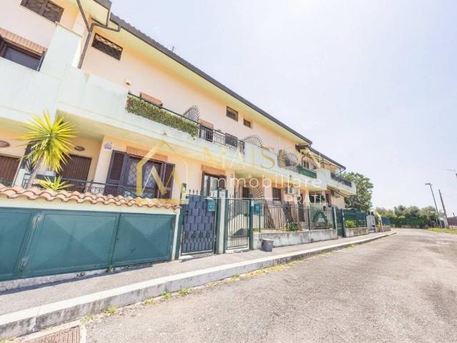 Villa Schiera in vendita a Centroni, Roma Capitale
