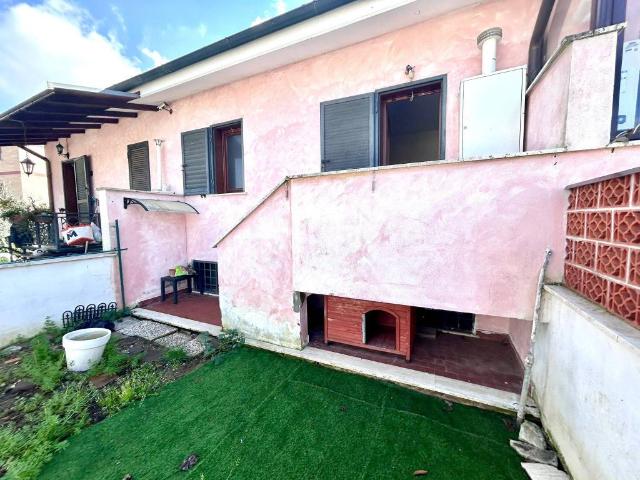 Villa Schiera in vendita a Casal Bernocchi, Roma Capitale