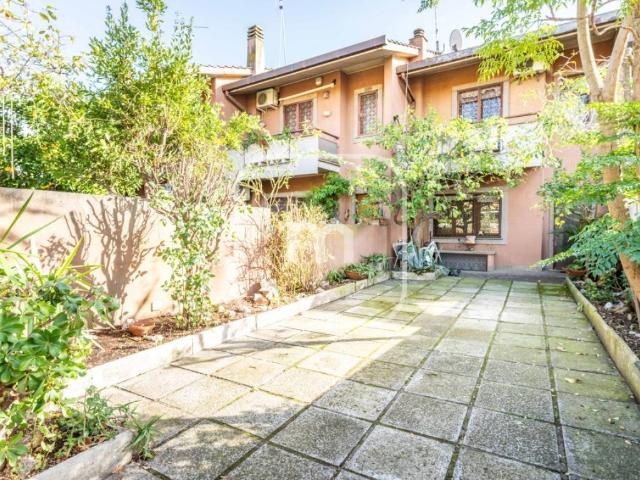 Villa Schiera in vendita a Ponte Linari, Roma Capitale