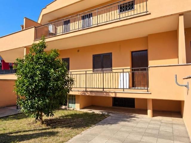 Villa Schiera in vendita a Prima Porta, Roma