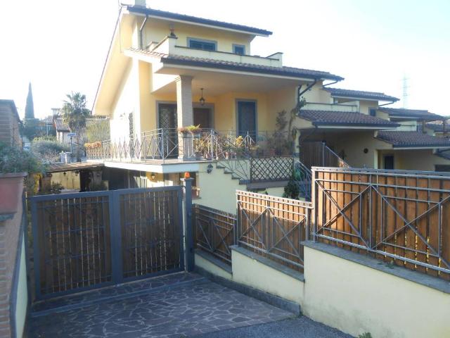Villa Schiera in vendita a Prima Porta, Montecompatri