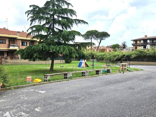 Villa Schiera in vendita a Prato Fiorito, Roma Capitale