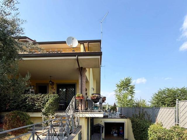 Villa Schiera in vendita a Municipio Roma XV, Roma Capitale