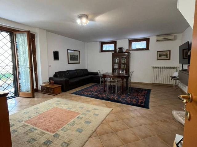 Villa Schiera in vendita a Prima Porta, Montecompatri