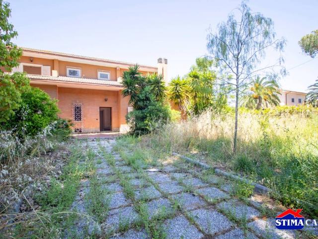 Villa Schiera in vendita a Municipio Roma X, Roma Capitale