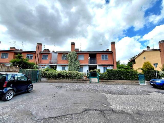 Villa Schiera in vendita a Municipio Roma VI, Roma Capitale