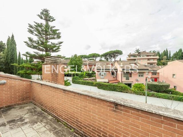 Villa Schiera in vendita a Municipio Roma XIII, Roma Capitale