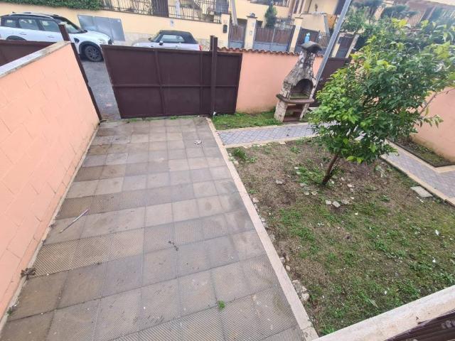 Villa Schiera in vendita a Valle Muricana, Montecompatri