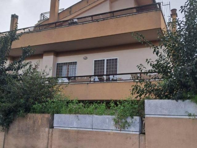 Villa Schiera in vendita a Municipio Roma IV, Roma Capitale