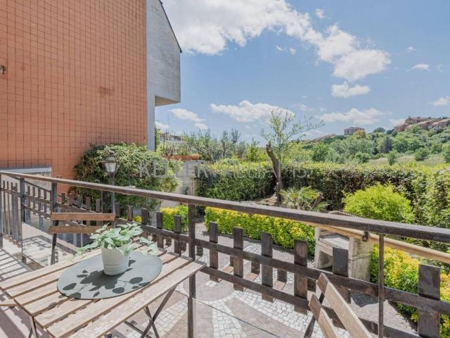 Villa Schiera in vendita a Municipio Roma XI, Roma Capitale