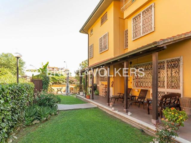 Villa Schiera in vendita a Madonnetta, Roma Capitale
