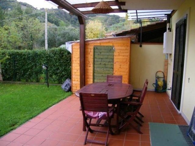 Villa Indipendente in vendita a Marina Di Massa, Toscana