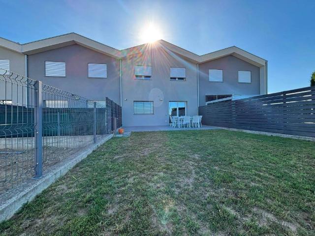 Villa Schiera in vendita a Romano Di Lombardia, Lombardia