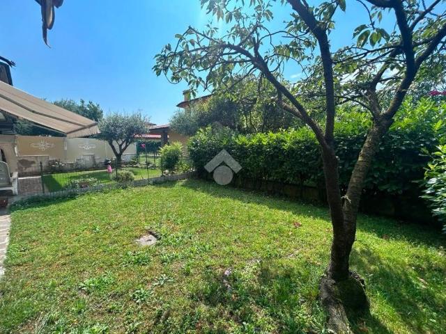 Villa Schiera in vendita a Roncadelle, Lombardia