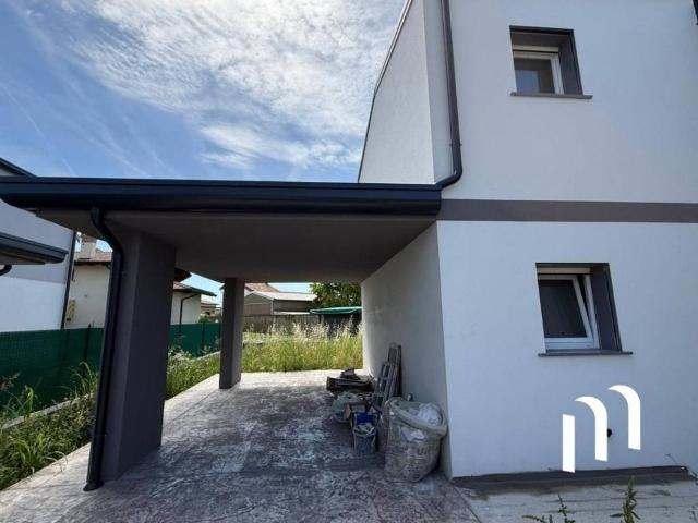 Villa Schiera in vendita a VERMEGLIANO, Ronchi dei Legionari