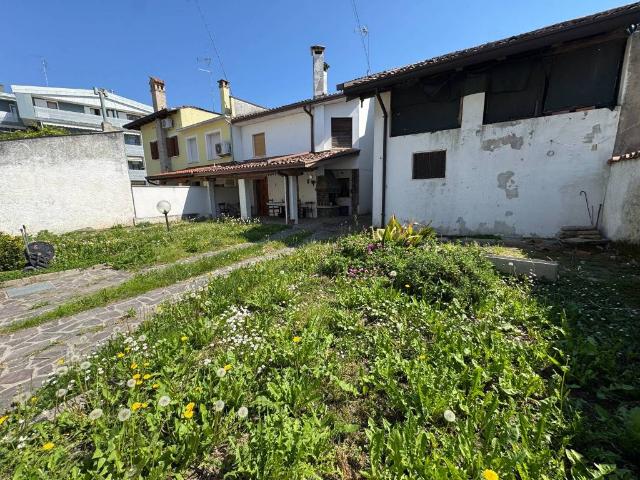 Villa Schiera in vendita a Ronchis, Friuli-Venezia Giulia