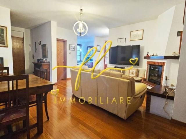 Villa Schiera in vendita a Rosignano Marittimo, Toscana