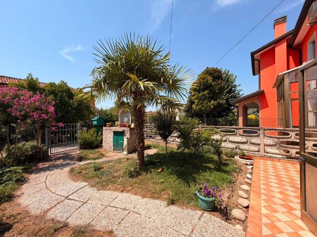 Villa Schiera in vendita a Rosolina, Veneto