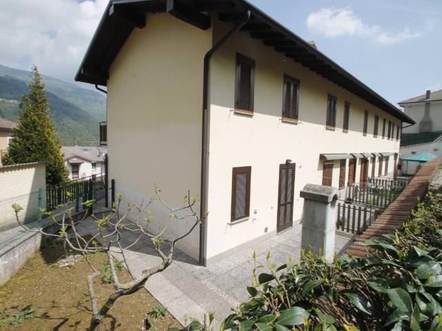 Villa Schiera in vendita a Caboli, Rota D'imagna