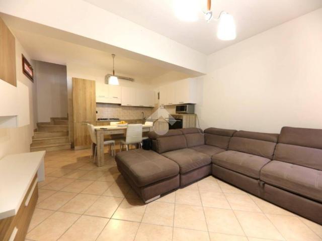 Villa Schiera in vendita a Castelletto, Roverbella