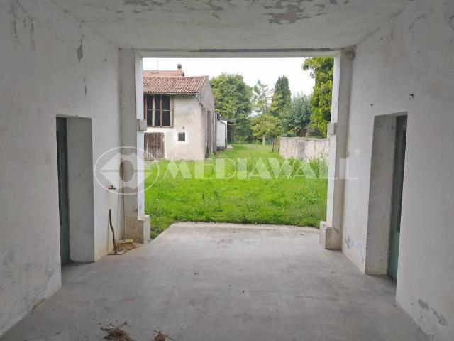 Villa Schiera in vendita a Roveredo In Piano, Friuli-Venezia Giulia