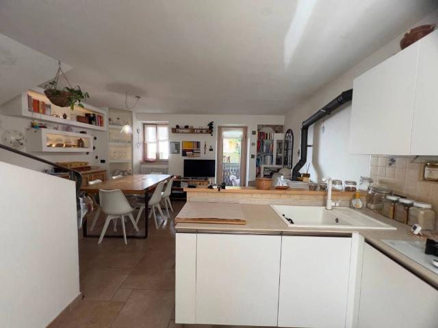 Villa Schiera in vendita a Comunità della Vallagarina, Borgo Sacco