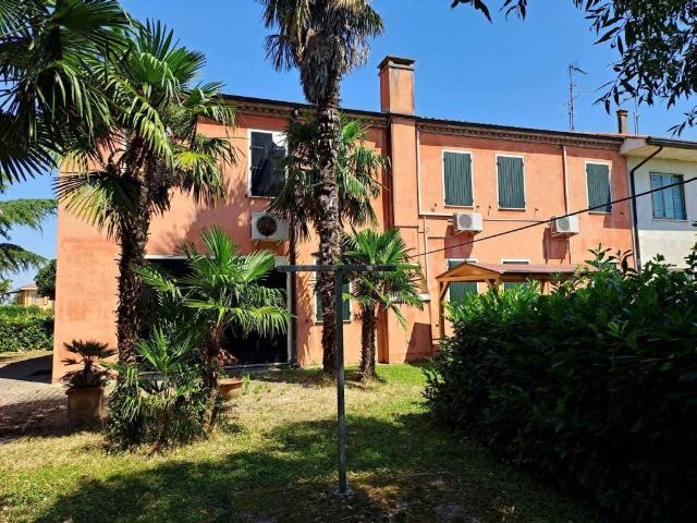 Villa Schiera in vendita a Rovigo, Veneto