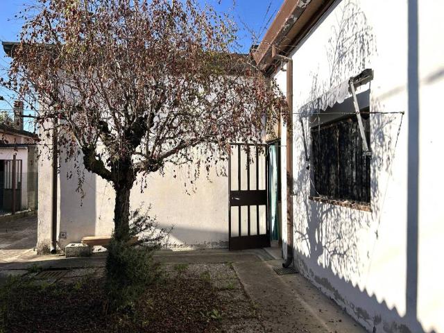 Villa Schiera in vendita a Rovigo, Veneto