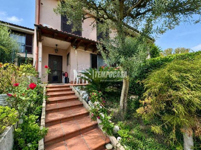 Villa Schiera in vendita a Cascina Grande, Rozzano