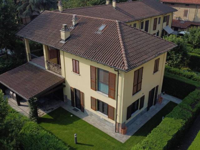 Villa Schiera in vendita a Cassino Scanasio, Rozzano