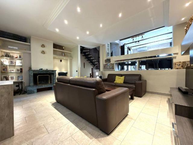 Villa Schiera in vendita a Rozzano, Lombardia