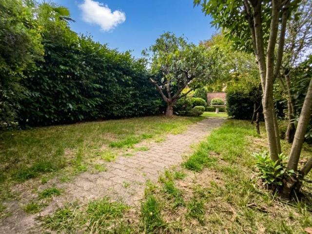 Villa Schiera in vendita a Rozzano, Lombardia