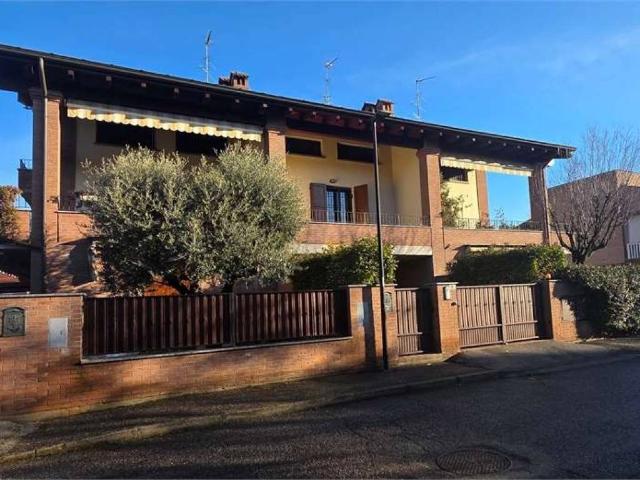 Villa Schiera in vendita a Tresinaro - Secchia, Re