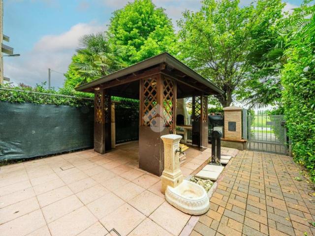 Villa Schiera in vendita a Tresinaro - Secchia, Re