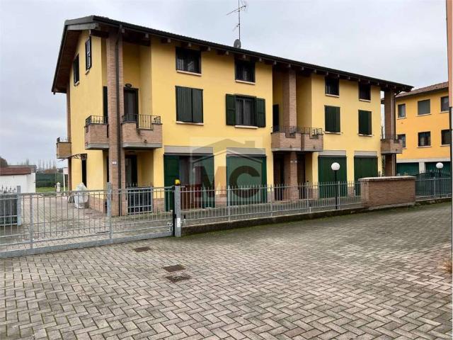 Villa Schiera in vendita a Tresinaro - Secchia, Re