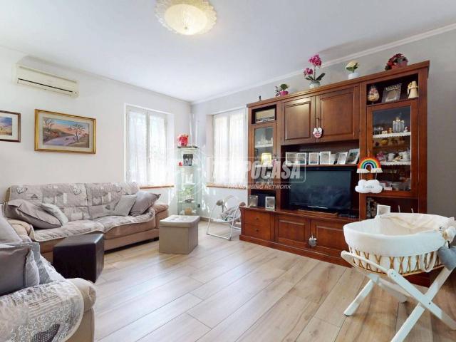 Villa Schiera in vendita a Tresinaro - Secchia, Re