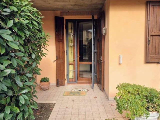 Villa Schiera in vendita a Tresinaro - Secchia, Re