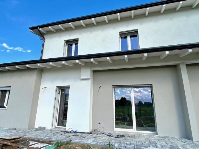 Villa Schiera in vendita a Tresinaro - Secchia, Re